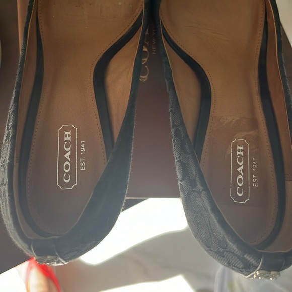 Coach pointy toe heels Size 10 - Picture 9 of 9